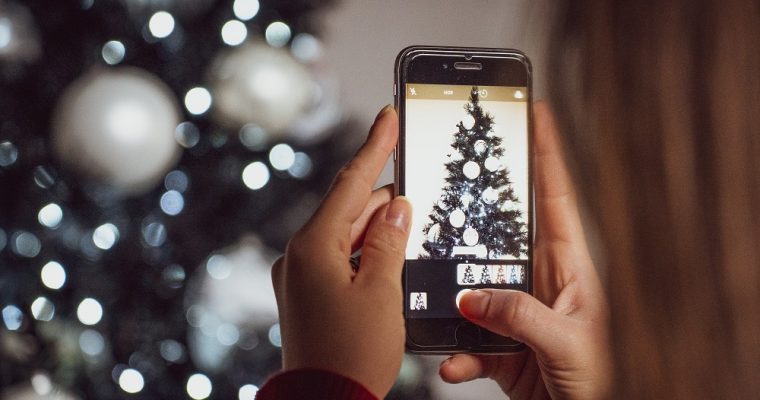 Sapin de Noël, les couleurs indémodables et les nouveautés