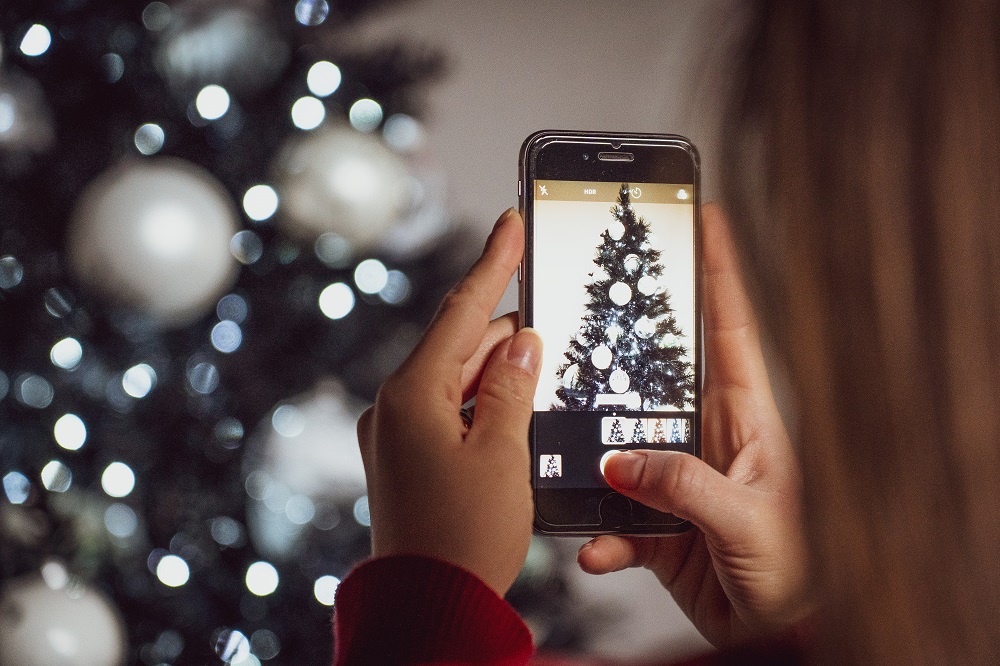 Sapin de Noël, les couleurs indémodables et les nouveautés