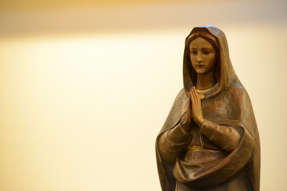 Les différentes statues de la Sainte Vierge