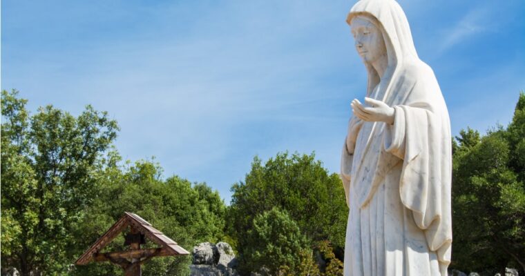 Anniversaire de la Sainte Vierge : est-elle née le 5 août ou le 8 septembre ?