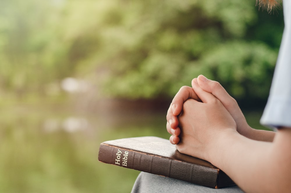 Comment demander un miracle : parcours de foi et prière
