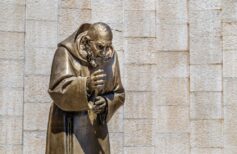 Groupes de prière de Padre Pio une forte dévotion au saint en Angleterre